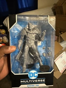 Figura de acción DC Multiverse General Zod Rebirth 7,5" McFarlane Toys Platinum - Imagen 1 de 2
