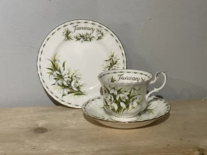 Royal Albert FLOWER OF THE MONTH JANUARY Trio 2nd - Picture 1 of 2