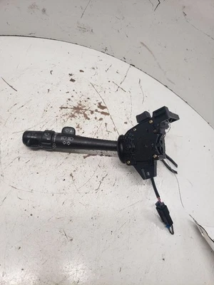 Interruptor de control de columna de dirección usado se adapta a: Chevrolet Trailblazer Ext Classic 2003 Foto 1 de 4