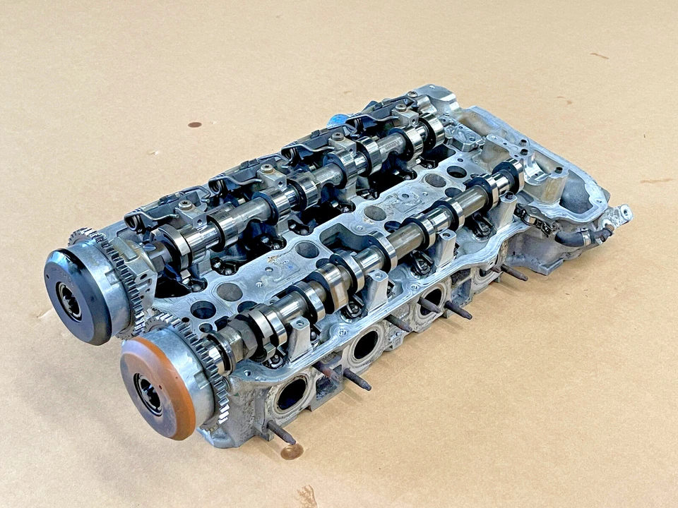 ⭐2013-2015 BMW 750LI XDRIVE 4.4L LEFT ENGINE MOTOR CYLINDER HEAD OEM LOT2517 - Image 1 of 4