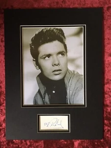 Cliff Richard CERTIFIED autographed Signed 16 x 12 Display + COA - Picture 1 of 2