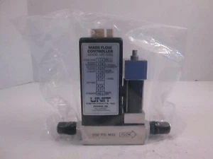 Unit UFC-1020A Mass Flow Controller MFC, CCL4, 200 SCCM - Picture 1 of 2