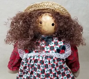 NAVIDAD ACELY BERRY HOBBY PAÍS SOMBRERO DE PAJA 13" ROJO VESTIDO VERDE MUÑECA DE PELUCHE - Imagen 1 de 12