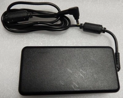 Fujitsu ADP-150WB B Netzteil 150W, 19V, 7,89A, ohne Stromkabel - Bild 1 von 2