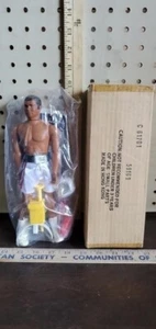 MUHAMMAD ALI THE CHAMP BOXING ACTION FIGURE Complete 61701, 1976 VINTAGE, Sealed - Picture 1 of 9