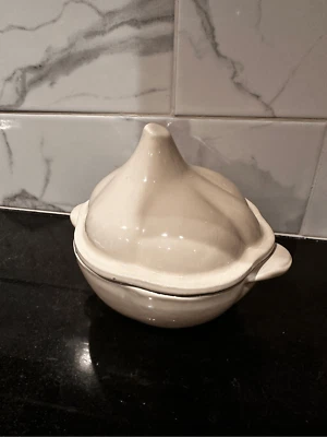 Wolfgang Puck ajo de hierro fundido Foto 1 de 4