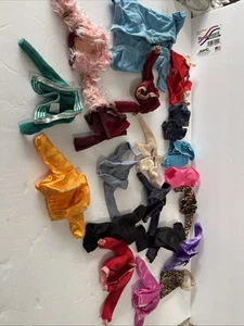20 Stück Konvolut Barbie Puppenmode - Bild 1 von 9