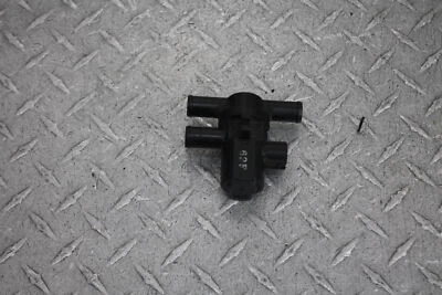 2006 KAWASAKI NINJA ZX10R ZX1000D AIR VALVE SOLENOID TOP ENGINE SWITCH SENSOR - Image 1 of 4