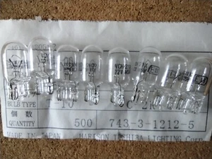 12v 5w 501 TOSHIBA HARISON VCH QUALITY CAR CAPLESS WEDGE BULB LAMP 10mm (x8) T10 - Picture 1 of 8