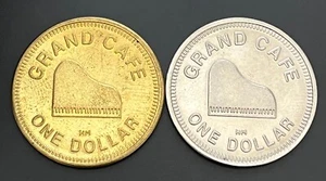 2 Andrea's Cha Cha Club 1998 Grand Cafe GF 1 dólar ficha comercial Portland Oregon - Imagen 1 de 2