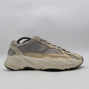 Tenis deportivos informales Adidas Yeezy Boost 700 V2 crema para hombre talla 9 de EE. UU. - Imagen 1 de 9