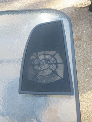 03-08 BMW E85 E86 Z4 Panel de puerta del conductor trasero izquierdo Cubierta de altavoz Borde Negro OEM ✅ Foto 1 de 4