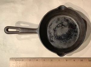 Sartén pequeña de hierro fundido con anillo térmico Japón N-1 Pat 10015 rara tamaño #2 - Imagen 1 de 9