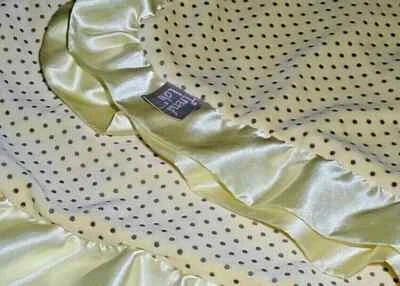 8N !WOW! LN TREND LAB Polka Dot Plush Velour Ruffle Satin Crib Baby Blanket - Image 1 of 4