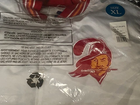 Tampa Bay Buccaneers NFL Men's Quilt Lined Front Snap Starter Jacket XL Cover