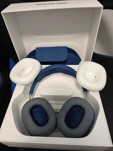 Apple AirPods Max Wireless Over-Ear Headset - Sky Blue - Photo 1 sur 2