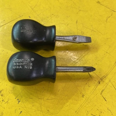 Juego de 2 destornilladores rechonchos encajables #ssd 1 y #ssdp22 Foto 1 de 2