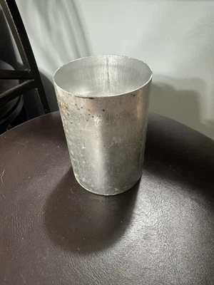 Metal Pillar Molds 3 Wide by 4.5 Inches - Image 1 of 4