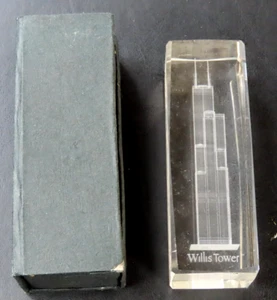 READ Willis Tower Chicago Laser Etched Art Sculpture Paperweight 6" w/Case - Picture 1 of 9