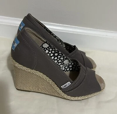 Cuña Toms Calypso Gris Peep Toe Talla 6 Foto 1 de 4