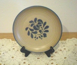 Folk Art Salad Plate(s) - Pflatzgraff USA) #501 - Foto 1 di 3