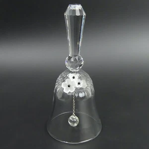 CAMPANA DE MESA MEDIANA DE CRISTAL AUSTRIACA RETIRADA SWAROVSKI - Imagen 1 de 3