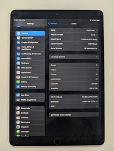 iPad Pro 2017 (A1701) 10.5", 256GB, Wi-Fi -  Space Grey + 2  case bundle - Picture 1 of 10