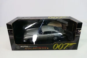 James Bond Aston Martin DB5 Model Car GOLDFINGER Edition By AUTOart 1/18 Scale - Picture 1 of 6