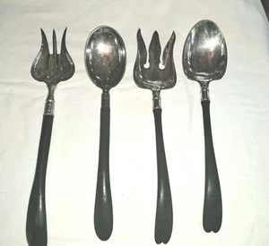 Lotto di quattro cucchiai e forchette da servizio vintage placcati argento - Foto 1 di 8