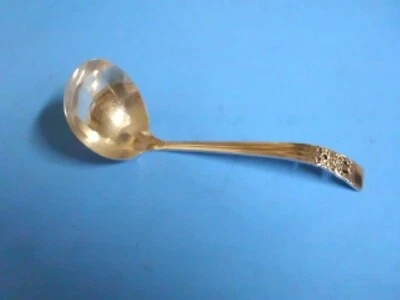 SILVERPLATE GRAVY LADLE 6 7/8 INCHES CORONATION 1936 COMMUNITY - Image 1 of 2