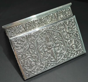 Thai 'Saim' Sterling Silver Repousse 'Ramayana' Motif Box 20th Century - Picture 1 of 11