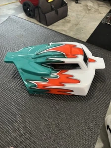 Team Associated RC8 Buggy Body - Picture 1 of 4