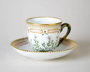 Royal Copenhagen Flora Danica Cup & Saucer #3597 Stellaria Groenlandica Retz. - Picture 1 of 10