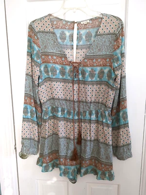 Mameluco bohemio de mujer En Creme cuello en V manga larga multicolor talla mediana Foto 1 de 4