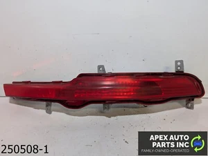 OEM 2011-2013 Kia Sportage 2.4L Rear Bumper Reflector Light (Right/Passenger) - Picture 1 of 8