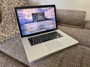MacBook Pro 15 | Ἀkku neu | 8GB RAM | 256GB SSD | Intel i7 | MS Office 2021 - Bild 1 von 9