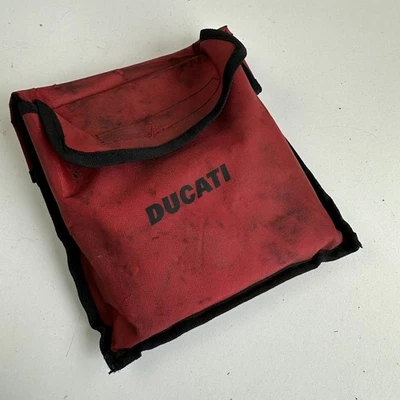 Juego de herramientas Ducati ST4S 2005 como se muestra Foto 1 de 4