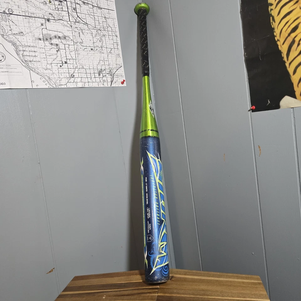 Bate oficial de softbol lanzamiento rápido Worth Storm 7050 aleación 32 en 19 oz. Usado Foto 1 de 4