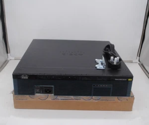 CISCO2921/K9 CISCO ROUTER FREE UK SHIPPING! - Picture 1 of 2