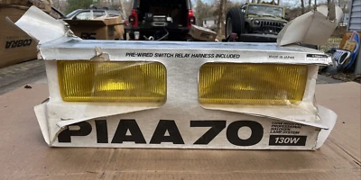 PIAA 70 HALOGEN FOG LIGHTS LAMPS 130W NEW NOS 7051 Yellow Vintage - Image 1 of 4