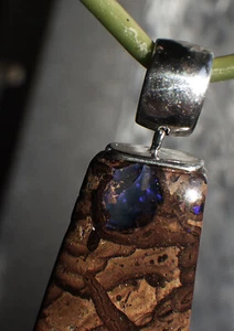 SCHMUCK-STCK Boulder OPAL HEIL STEIN Anhänger gebohrt Silber gebohrt - Picture 1 of 5