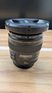 Canon EF 85mm F1.8 USM Lens for EOS EF Mount - Picture 1 of 5