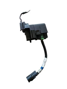11-16 FORD F250 F350 6.7 6.2 Circuit Breaker Assembly for Under Hood Harness OEM - Picture 1 of 19
