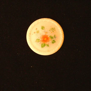 Vintage 1984 Avon Spring Bouquet Floral Acrylic Pin Brooch 1.5" Nice - Picture 1 of 2