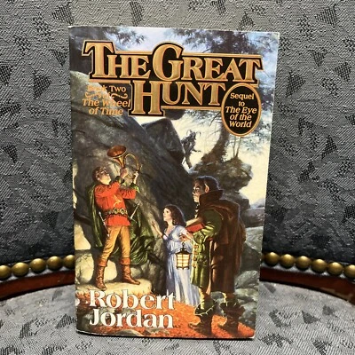 The Great Hunt : Book Two of 'the Wheel of Time' by Robert Jordan paperback - Image 1 of 4