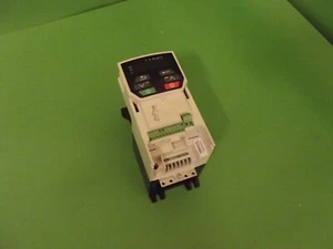 Control Techniques UNIDRIVE M100 - 012 00017 200-240VAC 0,25 kW - Picture 1 of 9