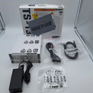 NAS de bureau abordable QNAP TS-133-US 1 baie (sans disque) - Photo 1/6