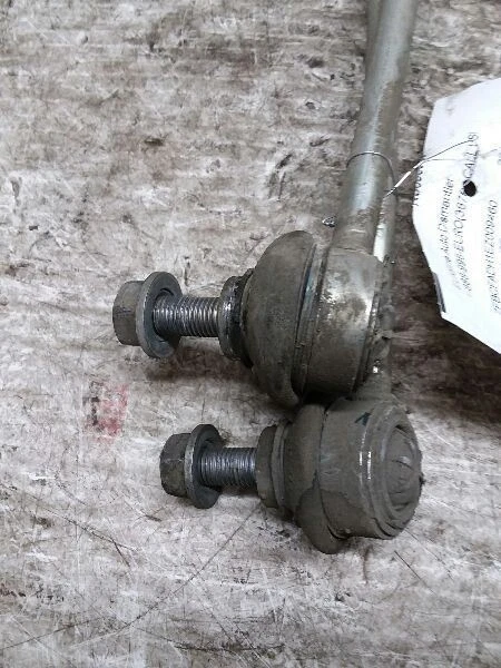 2014-2017 菲亚特 500 对前拖链 69339 — 第 1/1 张图片