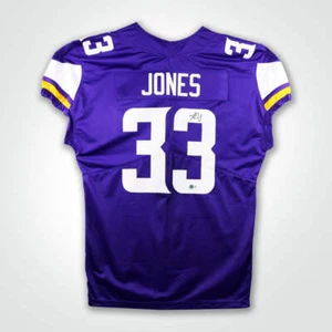 Aaron Jones signiertes lila Pro-Style Fußballtrikot - Bild 1 von 3