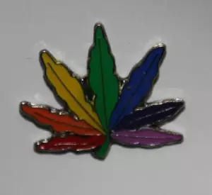 Cappello, giacca, spilla per bavero cannabis/marijuana 1" x 1" - Foto 1 di 1